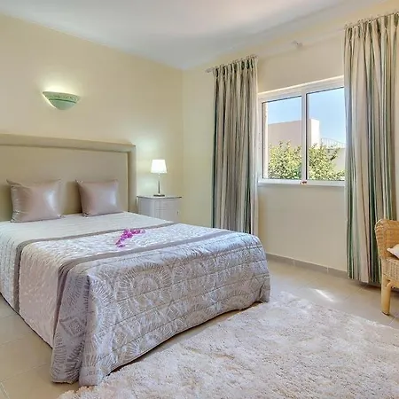 Sao Rafael Sleeps 8 Pool Air Con Wifi וילה