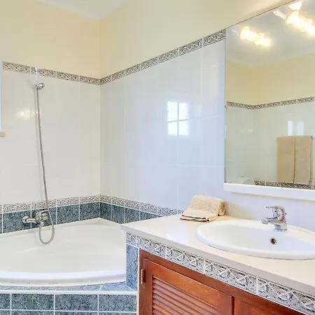 Sao Rafael Sleeps 8 Pool Air Con Wifi *
